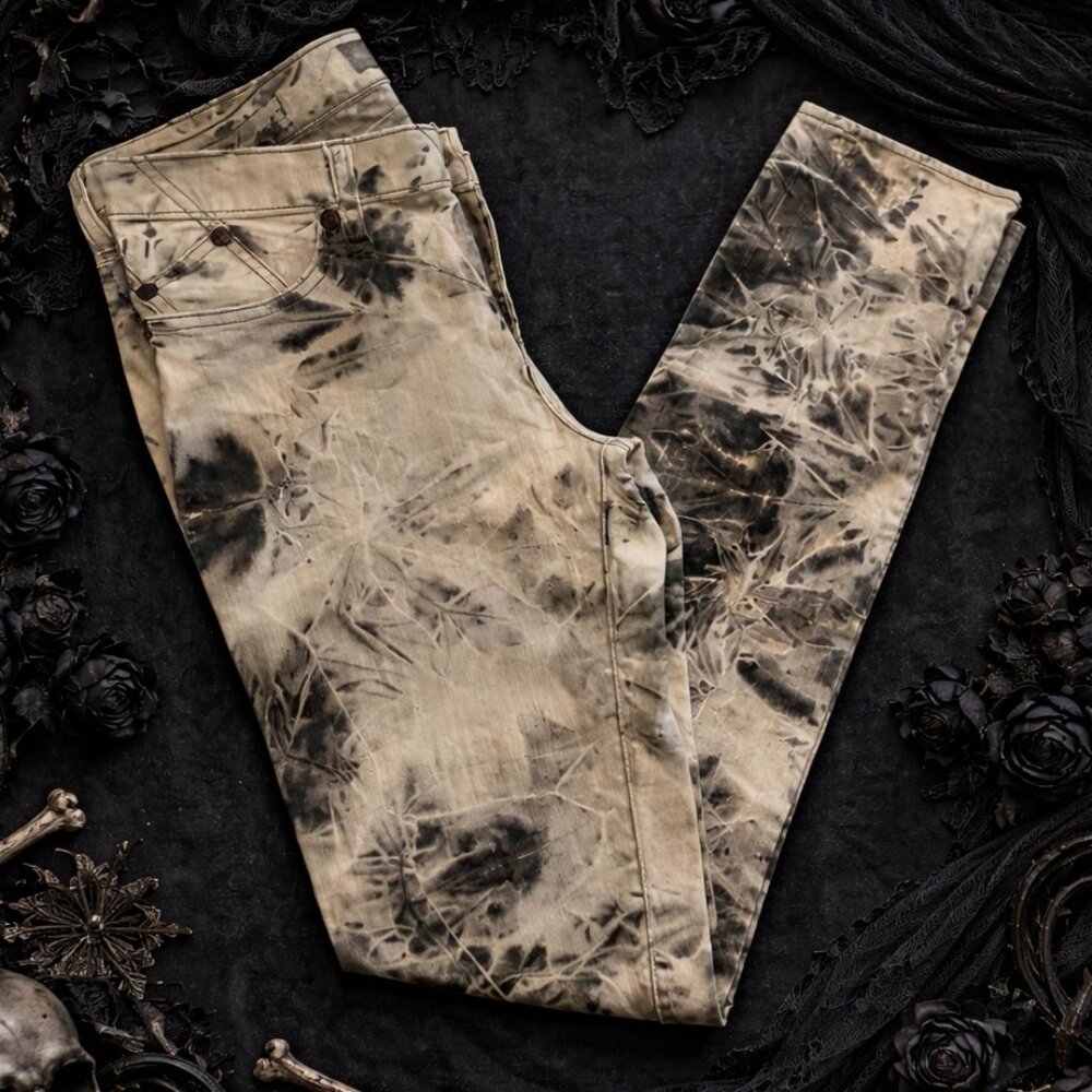 Rock & Republic Black and White Acid Wash Skinny Jeans